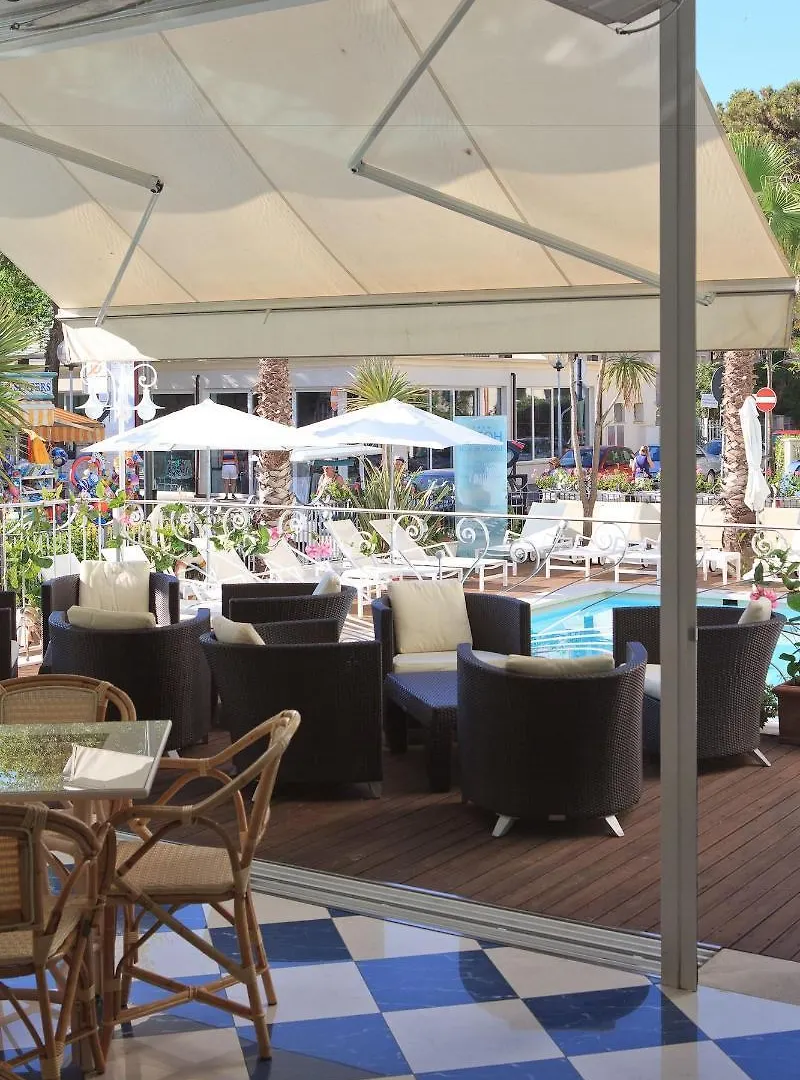Luxor Beach Boutique Hotel Cattolica 4*,  Italia
