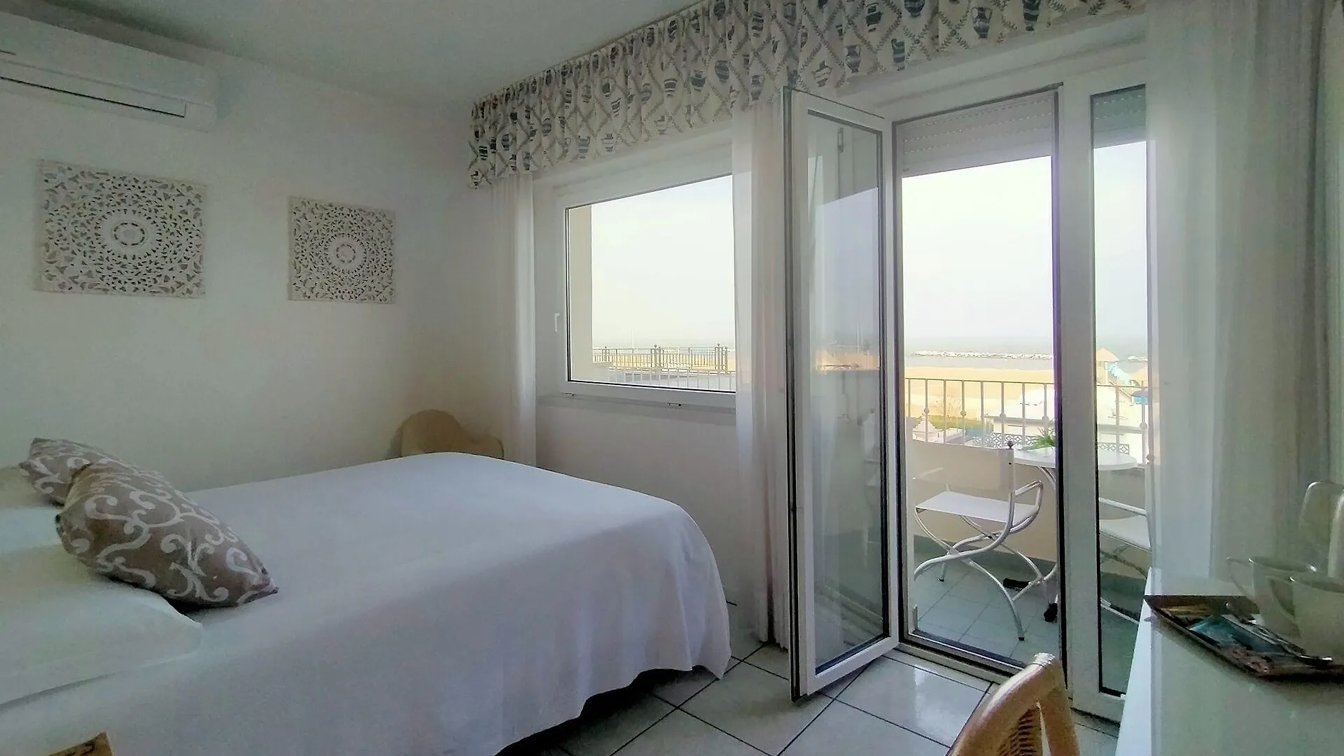 Luxor Beach Boutique Hotel Cattolica